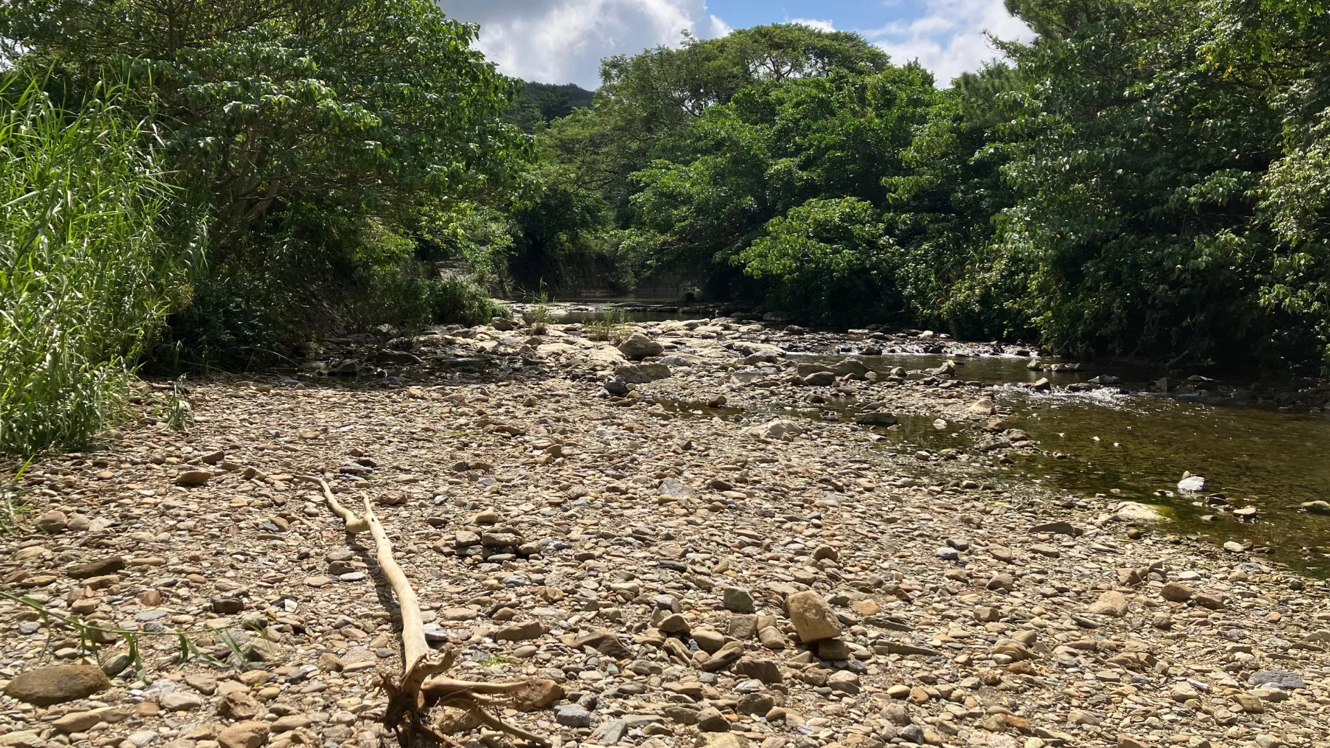 源河川（げんかがわ、じんかがー）