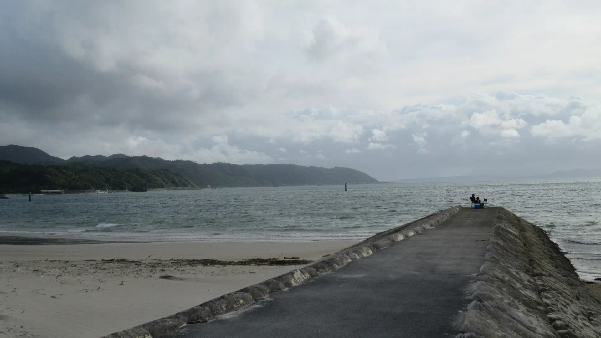 浜海岸