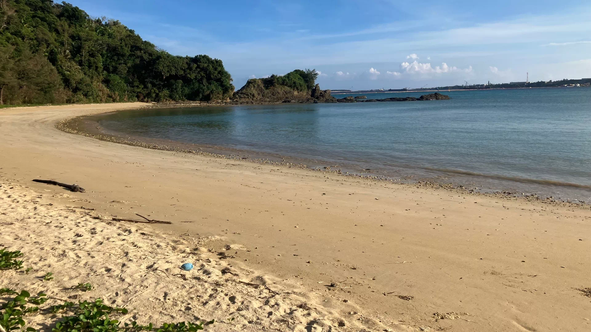 前の浜ビーチ（メーエバナ）