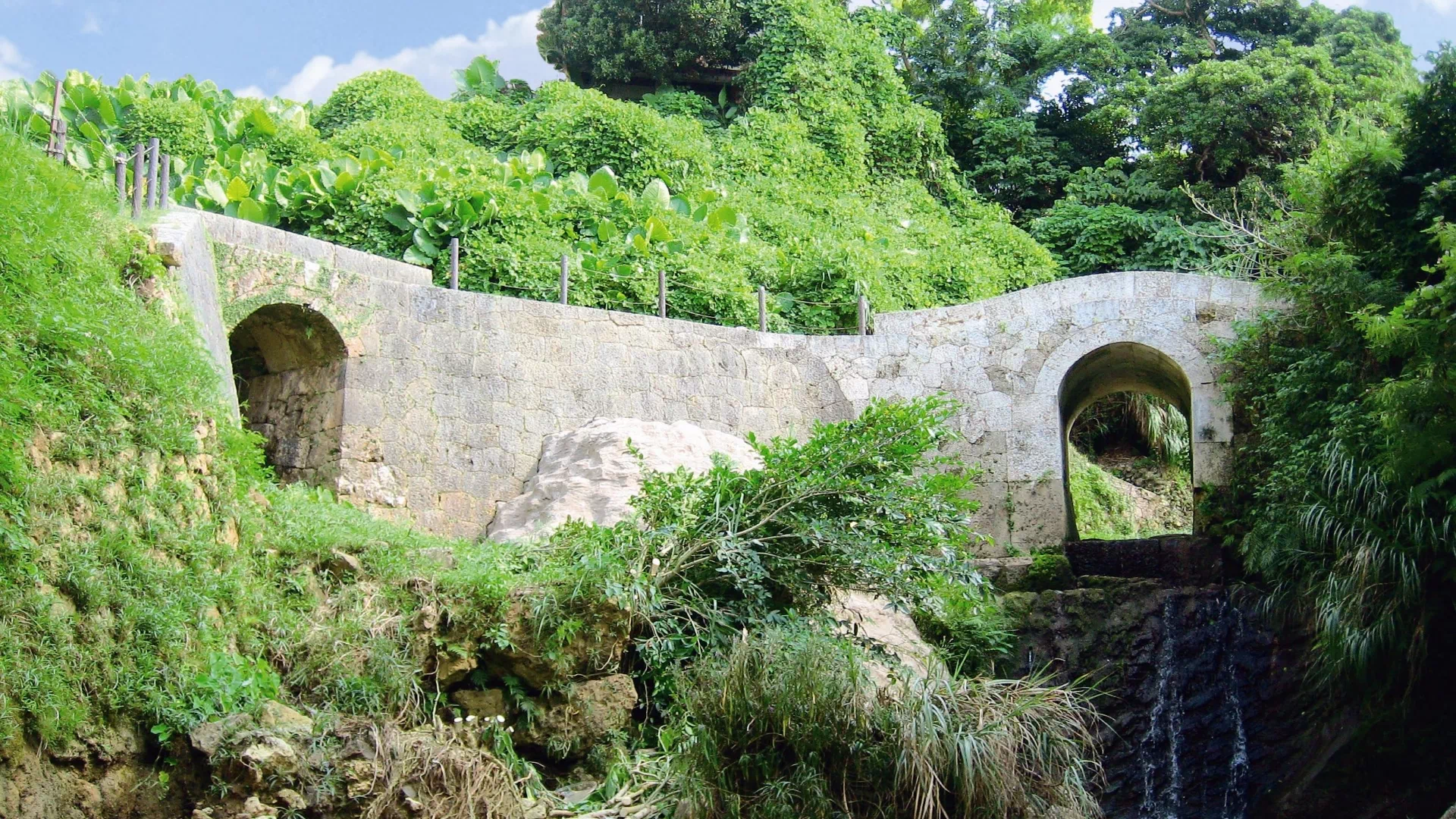 中頭方西海道～安波茶橋～