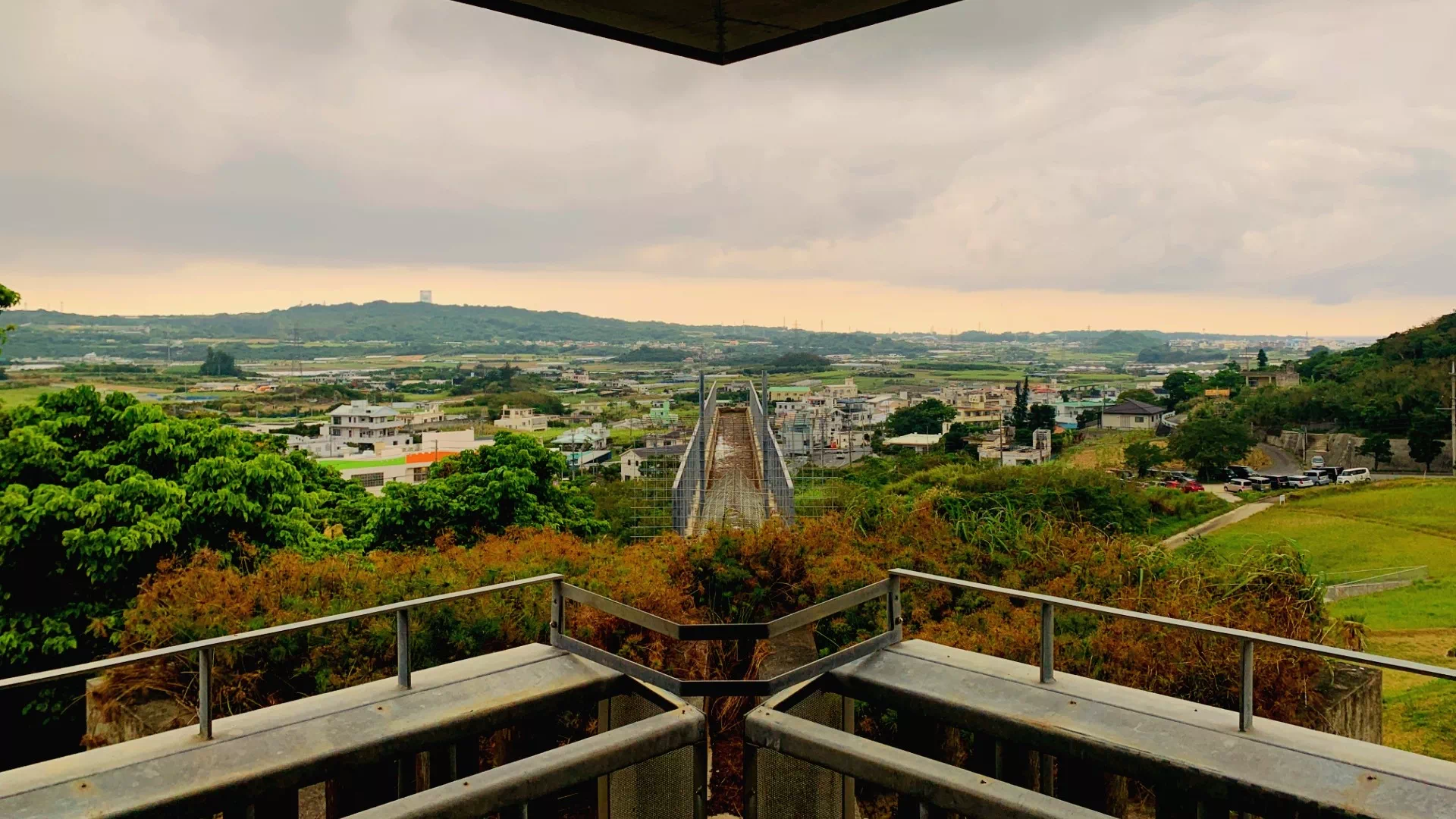 西部プラザ公園