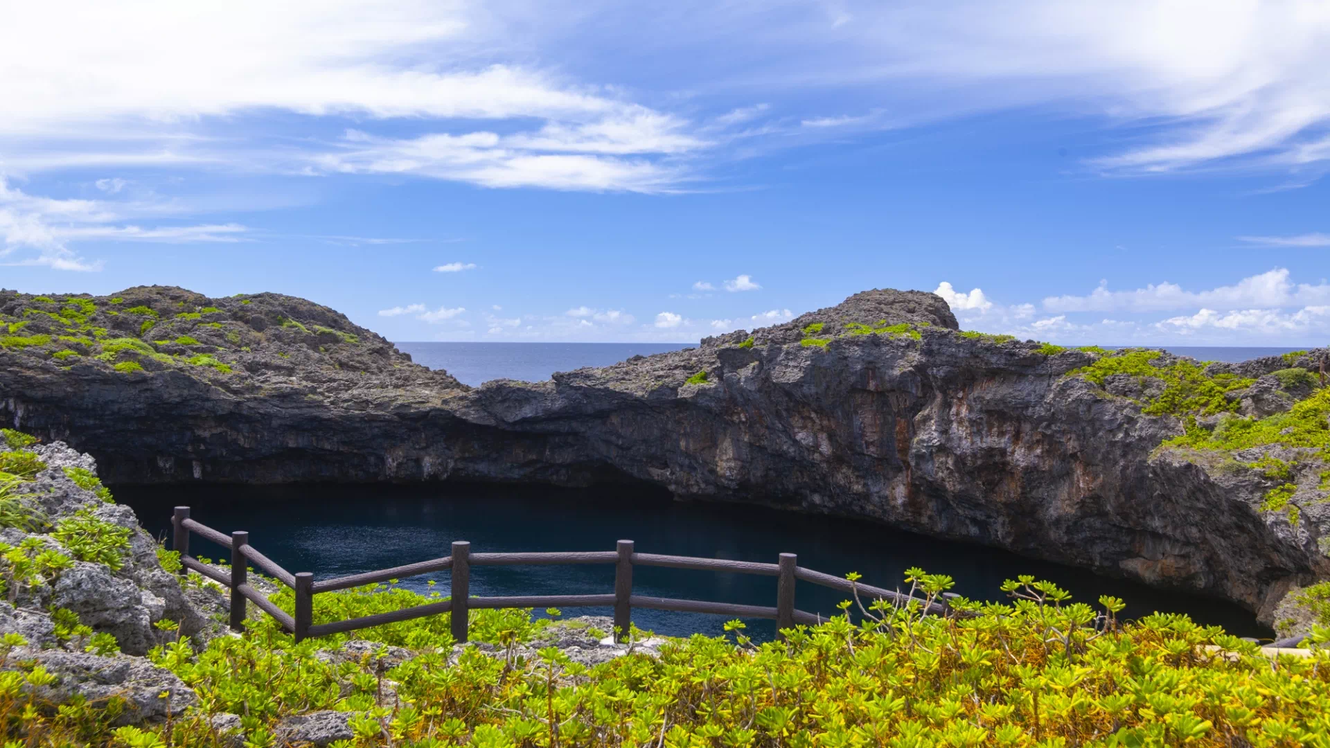 下地島の通り池