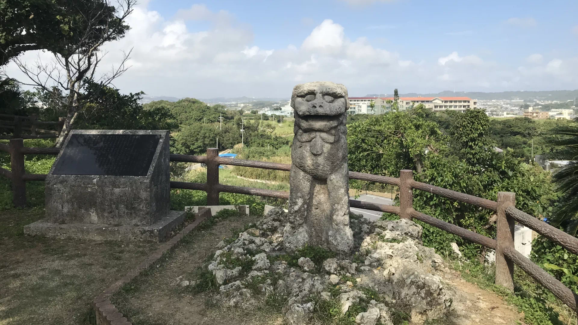 富盛の石彫大獅子